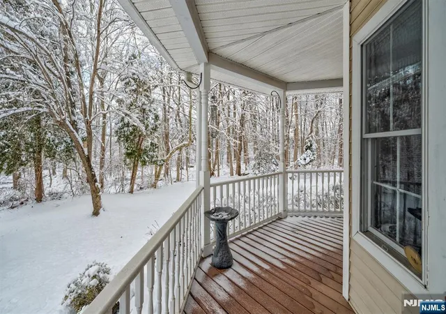 3rd image of 15 Paradise Pl #C0008, Roseland, NJ 07068 | MLS# 26002620