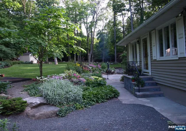 1st image of 40 Pawnee Ave, Oakland, NJ 07436 | MLS# 26003029