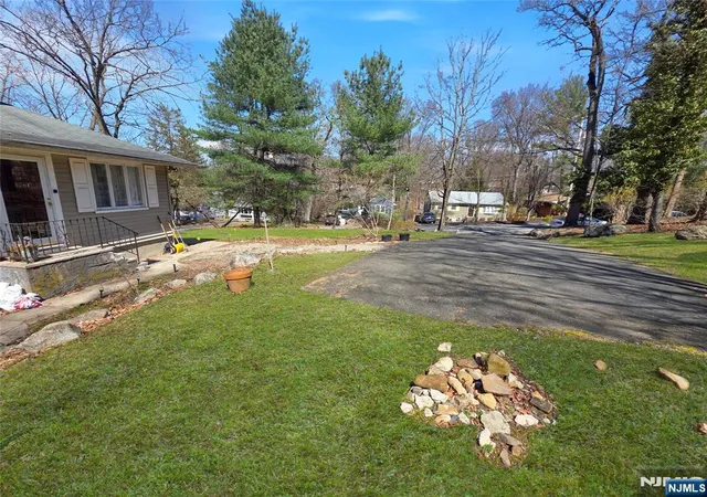 26th image of 40 Pawnee Ave, Oakland, NJ 07436 | MLS# 26003029