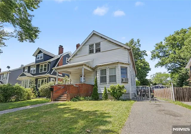 Homes for sale in South Orange Village, NJ | 165 College Pl, South Orange Village, NJ 07079 | MLS# 26003524