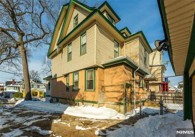 5th image of 759 Parker St, Newark, NJ 07104 | MLS# 26004682