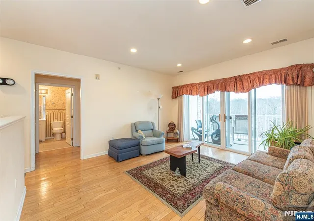 2nd image of 10323 Warrens Wy, Wanaque, NJ 07465 | MLS# 26004699