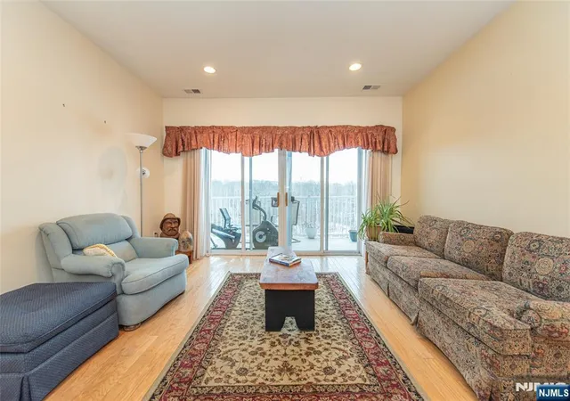 Photo 3 of Condo for sale at 10323 Warrens Wy, Wanaque, NJ 07465 | MLS# 26004699 | Listing updated on 2026-07-20