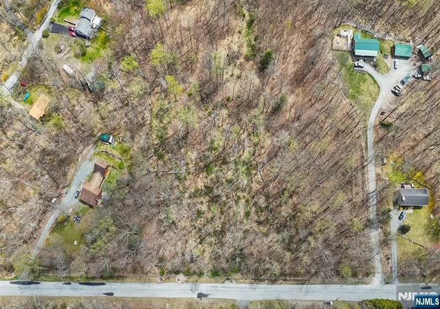 Homes for sale in Montague, NJ | 11 Oak Ridge Rd, Montague, NJ 07827 | MLS# 26005069