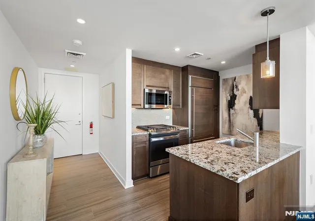 3rd image of 1000 Avenue At Port Imperial #PH702, Weehawken, NJ 07086 | MLS# 26005086