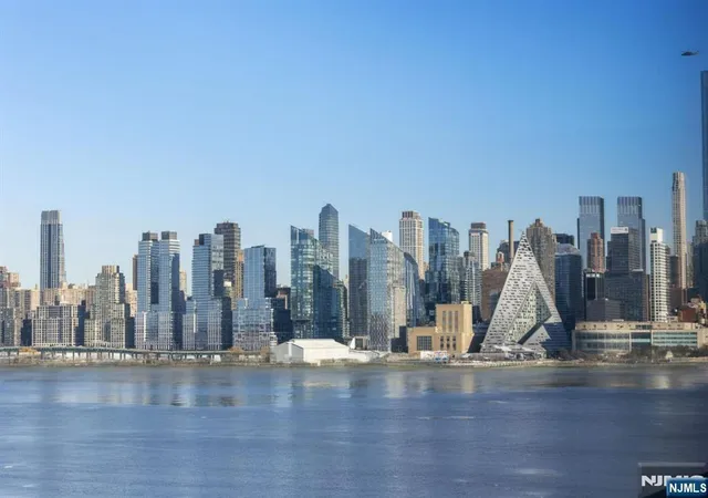 4th image of 1000 Avenue At Port Imperial #PH702, Weehawken, NJ 07086 | MLS# 26005086