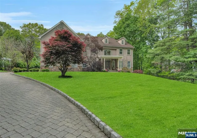 Homes for sale in Wyckoff, NJ | 501 Clinton Ave, Wyckoff, NJ 07481 | MLS# 26005609