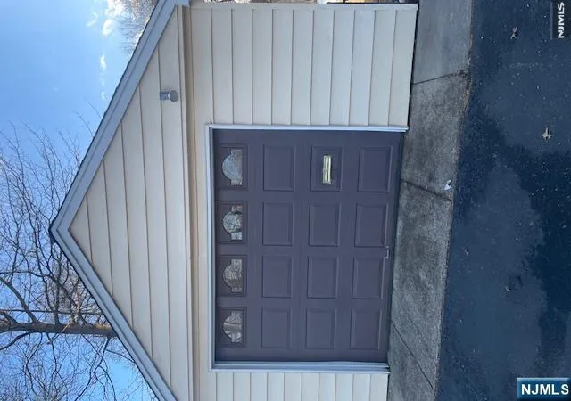 Homes for sale in Paramus, NJ | 82 Azalea St, Paramus, NJ 07652 | MLS# 26005847