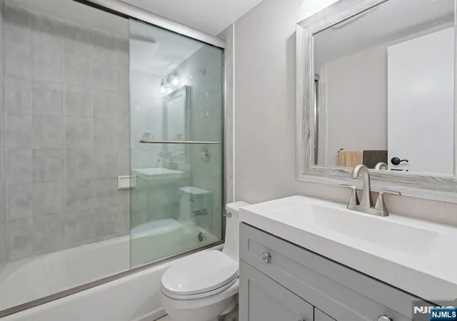 37th image of 29 Woodside Dr, Rockaway, NJ 07866 | MLS# 26006063