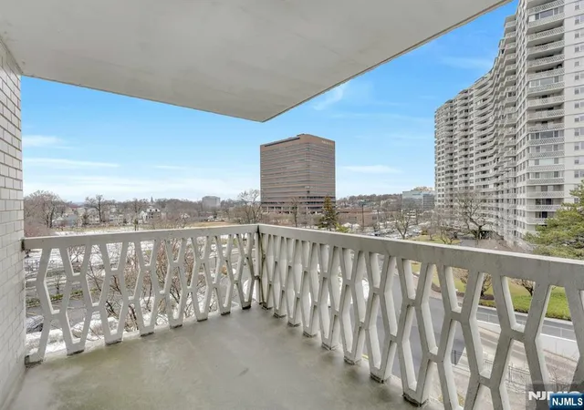 22nd image of 2000 Linwood Ave #5A, Fort Lee, NJ 07024 | MLS# 26006203
