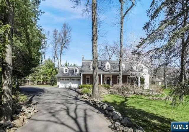 Homes for sale in Saddle River, NJ | 202 Chestnut Ridge Rd, Saddle River, NJ 07458 | MLS# 26006205