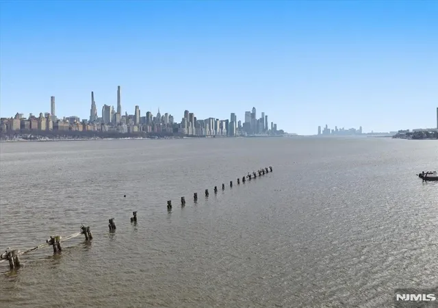 2nd image of 214 The #214, Edgewater, NJ 07020 | MLS# 26006421