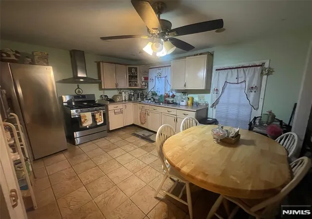 4th image of 25 Ward St, Paterson, NJ 07501 | MLS# 26006443