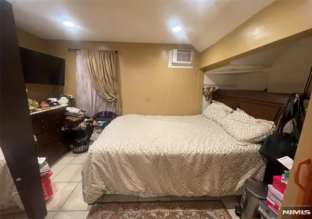5th image of 25 Ward St, Paterson, NJ 07501 | MLS# 26006443