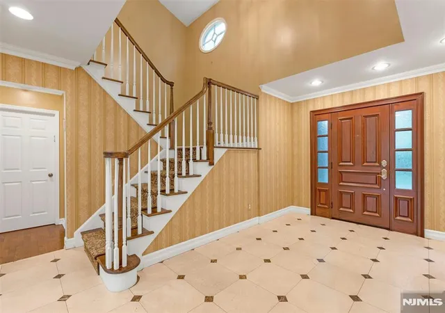 Photo 3 of Sale Pending at 506 Sunderland Rd, Teaneck, NJ 07666 | MLS# 26007039 | Listing updated on 2026-08-11