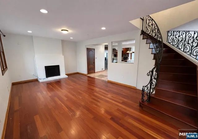 2nd image of 416 Oncrest Ter, Cliffside Park, NJ 07010 | MLS# 26007066