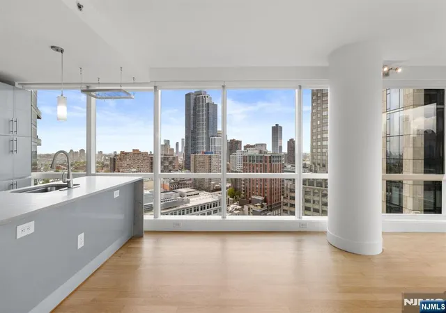 3rd image of 77 Hudson St #2303, Jersey City, NJ 07302 | MLS# 26007118