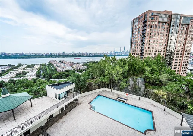 Homes for sale in Cliffside Park, NJ | 250 Gorge #8 C, Cliffside Park, NJ 07010 | MLS# 26007463