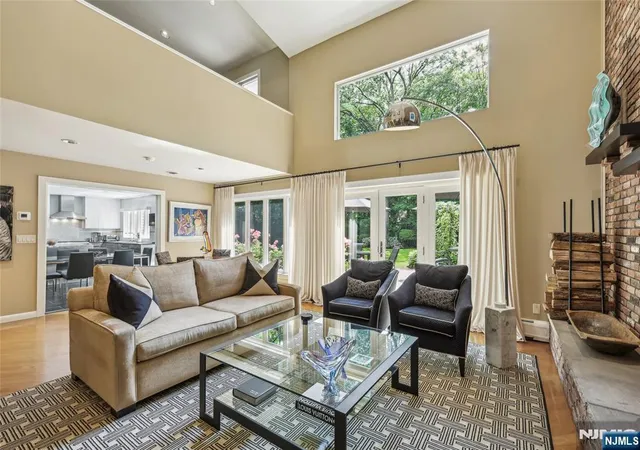 4th image of 100 Dyer Ct, Norwood, NJ 07648 | MLS# 26007560
