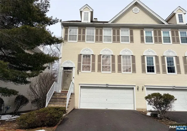1st image of 123 Bobolink Ct, Wayne, NJ 07470 | MLS# 26007599