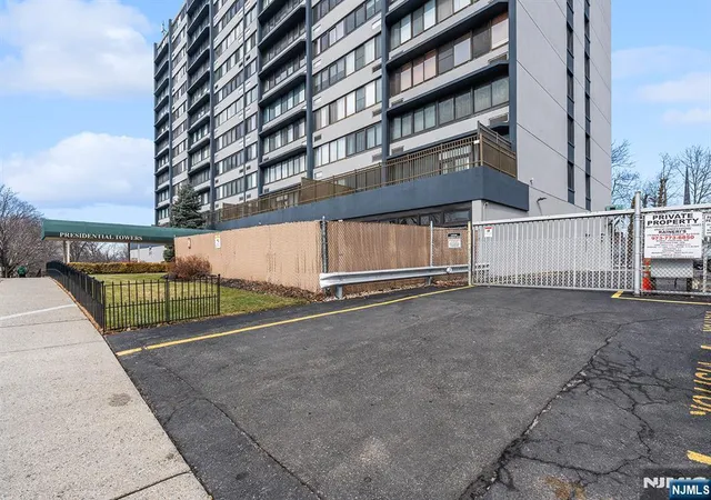 Homes for sale in Passaic, NJ | 170 Lafayette Ave #6A, Passaic, NJ 07055 | MLS# 26007652