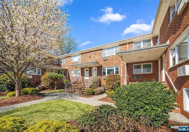 17th image of 201 Oakdene Pl #C2, Cliffside Park, NJ 07010 | MLS# 26007748