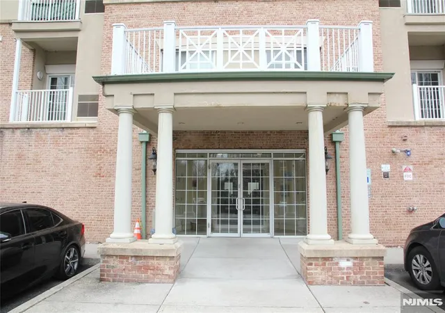 2nd image of 2403 Windsor Park Ct #403, Englewood, NJ 07631 | MLS# 26007826