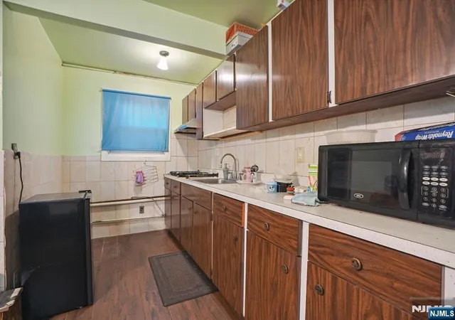 Photo 4 of Sale Pending at 109 Dixon Ave, Paterson, NJ 07501 | MLS# 26008222 | Listing updated on 2026-04-24