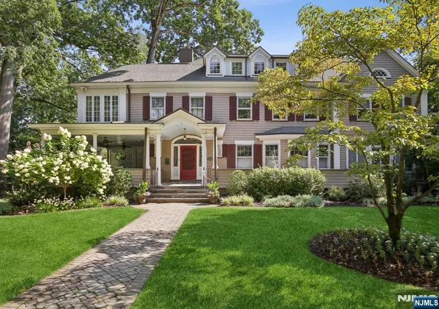 2nd image of 29 Hillcrest Rd, Glen Ridge, NJ 07028 | MLS# 26008304