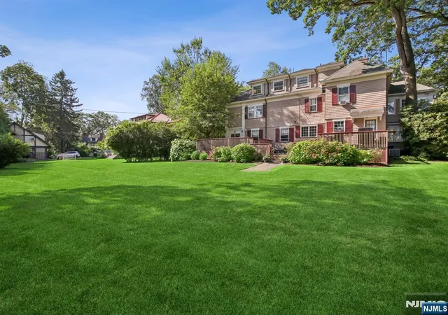 44th image of 29 Hillcrest Rd, Glen Ridge, NJ 07028 | MLS# 26008304