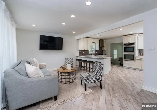 Photo 3 of Sale Pending at 75 Longport Rd, Wayne, NJ 07470 | MLS# 26008331 | Listing updated on 2026-04-01