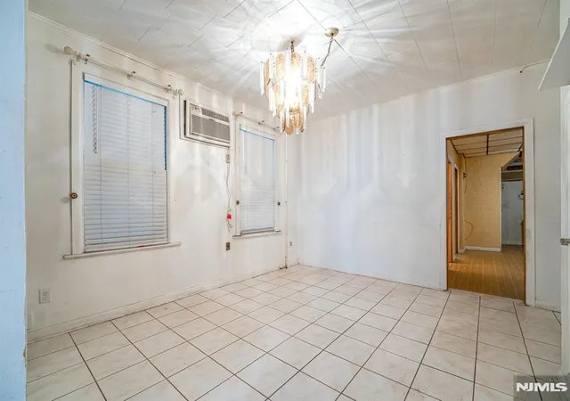 5th image of 390 Lafayette St, Newark, NJ 07105 | MLS# 26008845