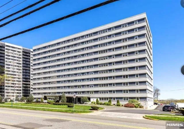 Homes for sale in Hackensack, NJ | 280 Prospect Ave #5D, Hackensack, NJ 07601 | MLS# 26008953
