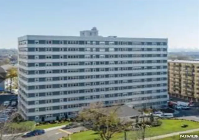 Homes for sale in Hackensack, NJ | 280 Prospect Ave #5D, Hackensack, NJ 07601 | MLS# 26008953