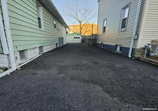Photo 2 of Single family home for sale at 732 Essex Ave, Linden, NJ 07036 | MLS# 26009282 | Listing updated on 2026-03-20