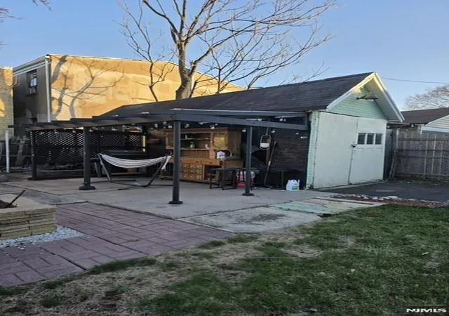 Photo 3 of Single family home for sale at 732 Essex Ave, Linden, NJ 07036 | MLS# 26009282 | Listing updated on 2026-03-20