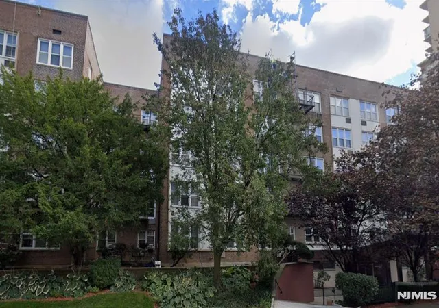 Condominium at 2160 Center Ave #4R, Fort Lee, NJ 07024 | MLS# 26009436 | | Sold on 2026-06-10