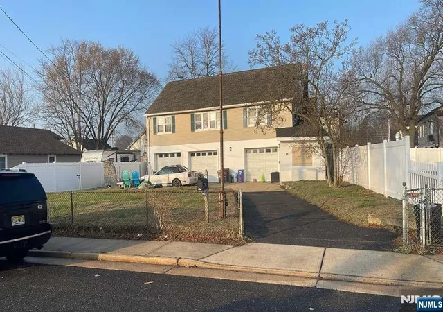 Homes for sale in Keansburg, NJ | 131 Raritan Ave, Keansburg, NJ 07734 | MLS# 26009603