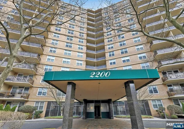 Homes for sale in Fort Lee, NJ | 2200 N Central #15G, Fort Lee, NJ 07024 | MLS# 26009780