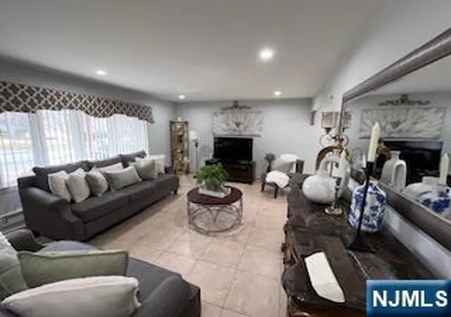 Homes for sale in Fair Lawn, NJ | 36-14 Northern Dr, Fair Lawn, NJ 07410 | MLS# 26009809