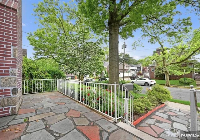 Homes for sale in Ridgefield, NJ | 497 Oakdene Ave, Ridgefield, NJ 07657 | MLS# 26009909