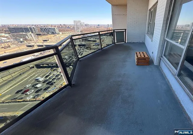 Photo 3 of House for sale at 2077 Center Ave #22H, Fort Lee, NJ 07024 | MLS# 26009935 | Listing updated on 2026-08-28