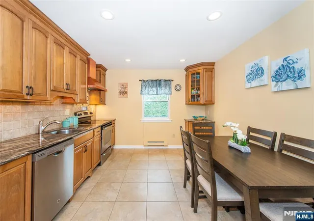 Photo 3 of Sale Pending at 580 Bloomfield #11B, West Caldwell, NJ 07006 | MLS# 26009964 | Listing updated on 2026-04-08