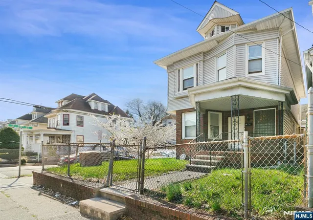 2nd image of 438 440 Park Ave, Paterson, NJ 07504 | MLS# 26010142