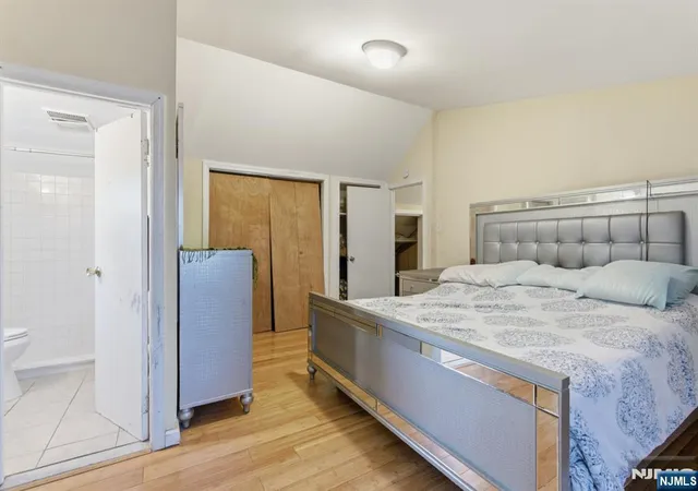 5th image of 1490 Champlain Sq, Teaneck, NJ 07666 | MLS# 26010170