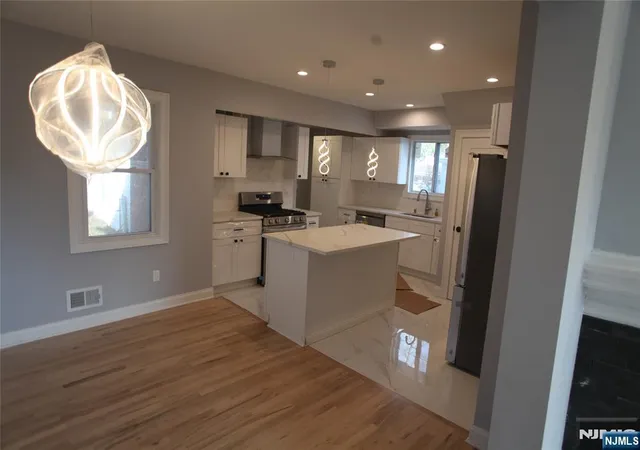 Homes for sale in Teaneck, NJ | 1140 Alicia Ave, Teaneck, NJ 07666 | MLS# 26010186