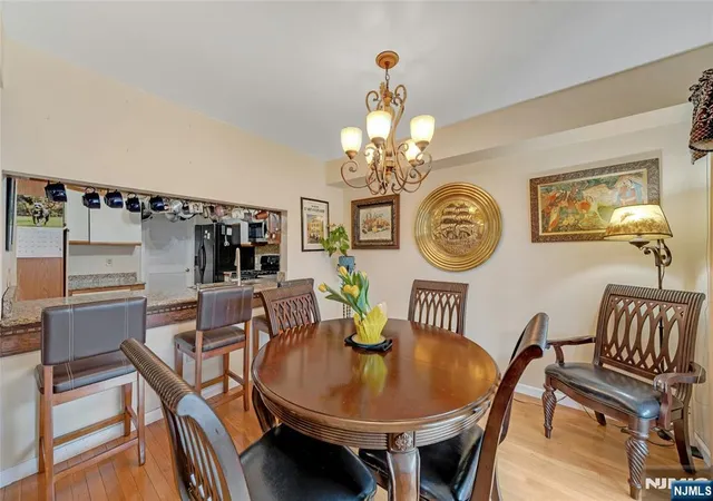 5th image of 49 Quartz Ln, Paterson, NJ 07501