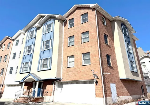 Homes for sale in Union City, NJ | 620 38th St #604, Union City, NJ 07087 | MLS# 26010432