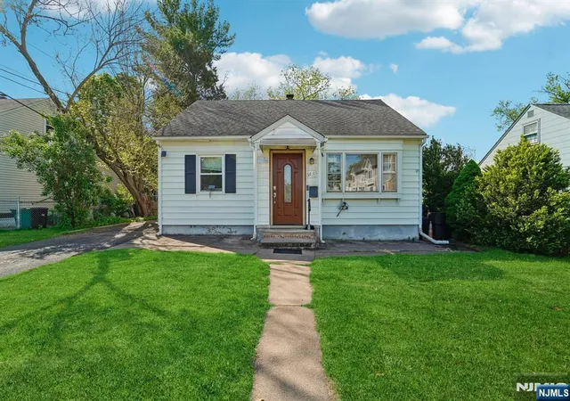 Homes for sale in Fair Lawn, NJ | 31 18 Norwood Dr, Fair Lawn, NJ 07410 | MLS# 26010551