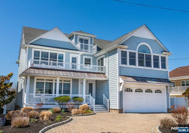 Homes for sale in Point Pleasant Beach, NJ | 703 Ocean Ave, Point Pleasant Beach, NJ 08742 | MLS# 26010631